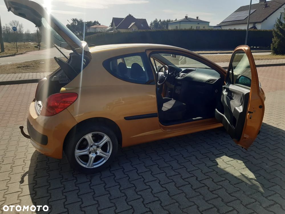 Peugeot 207 110 HDi FAP (Blue Lion) Tendance - 12