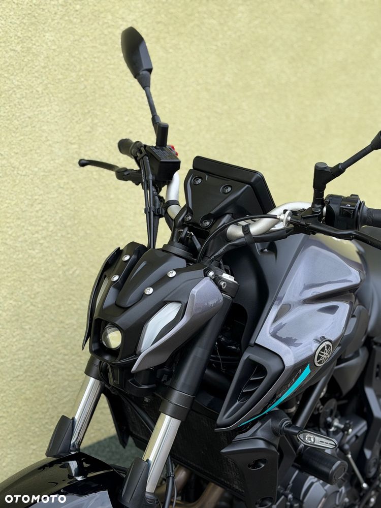 Yamaha MT - 27