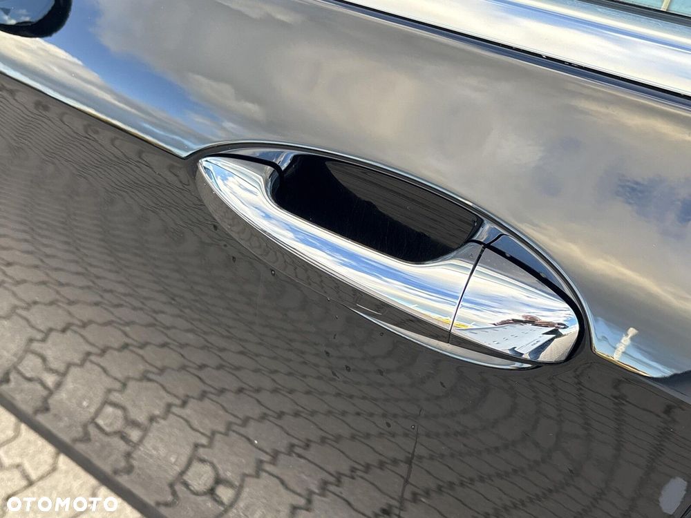 Mercedes-Benz Klasa E - 12