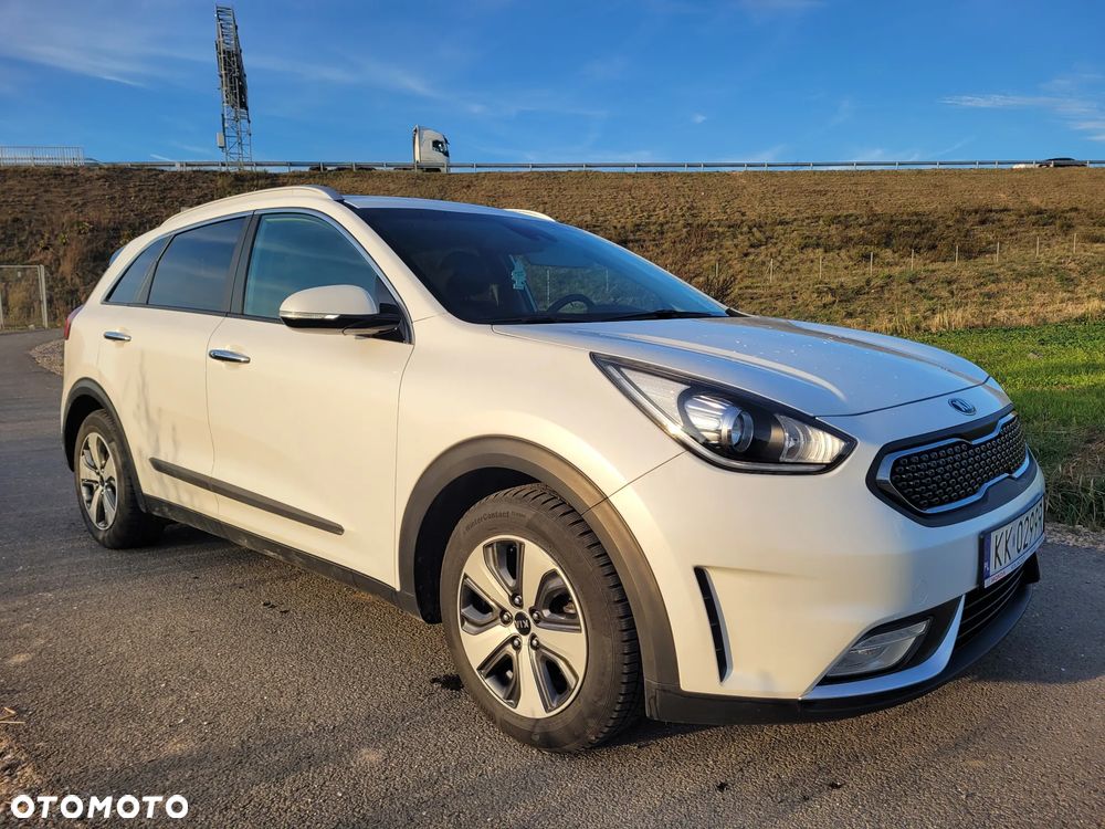 Kia Niro 1.6 GDI Hybrid L - 1