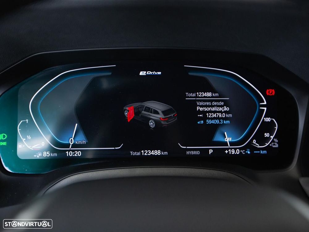 BMW 320 e Touring Corporate Edition Auto - 22