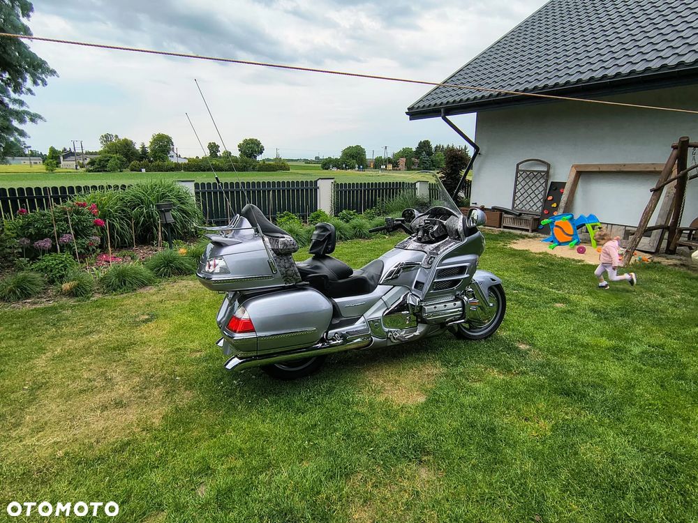 Honda GL - 7