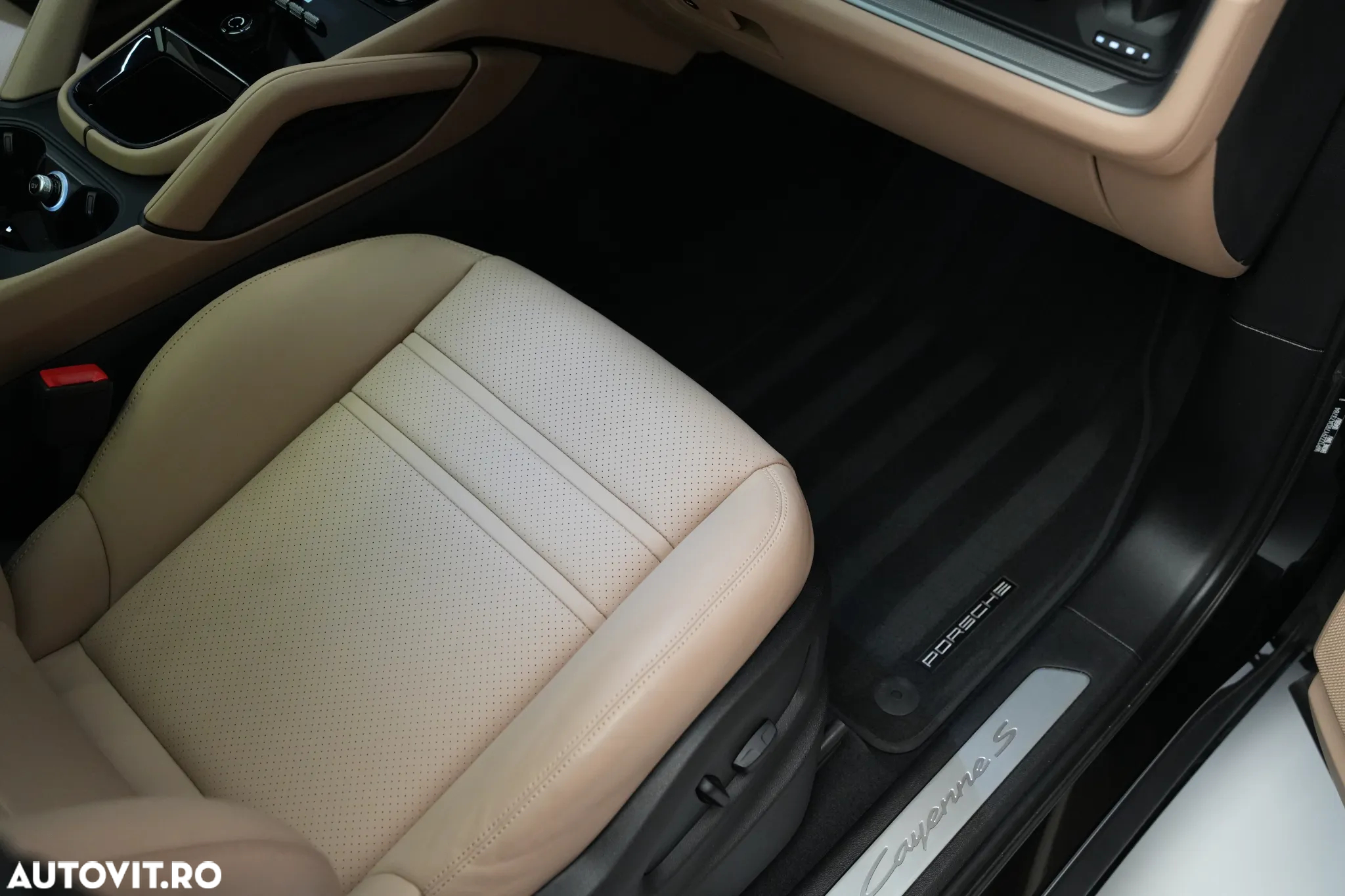 Porsche Cayenne S - 34