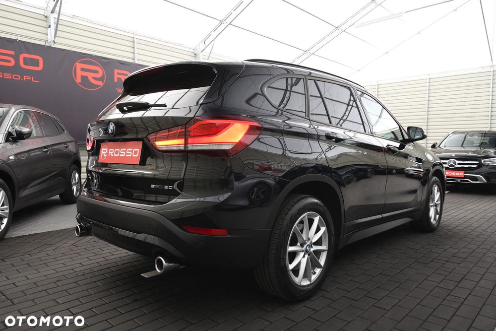 BMW X1 sDrive20i Advantage - 6