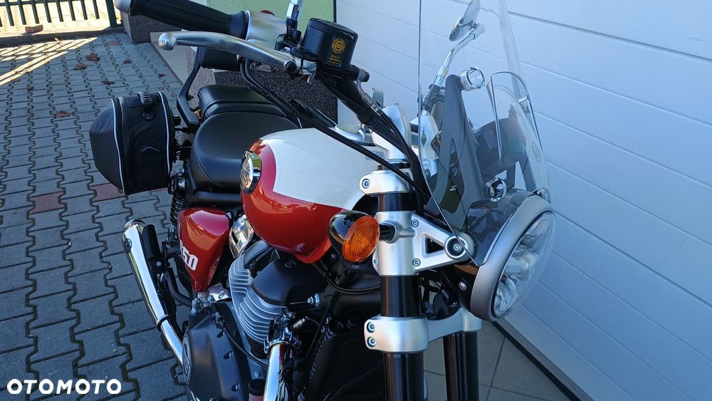 Royal Enfield Super Meteor - 22