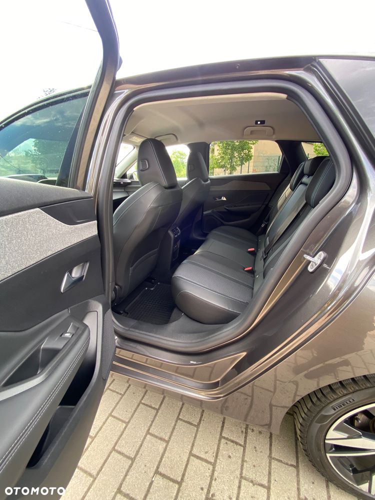 Peugeot 308 PureTech 130 GPF EAT8 Stop & Start Allure Pack - 11