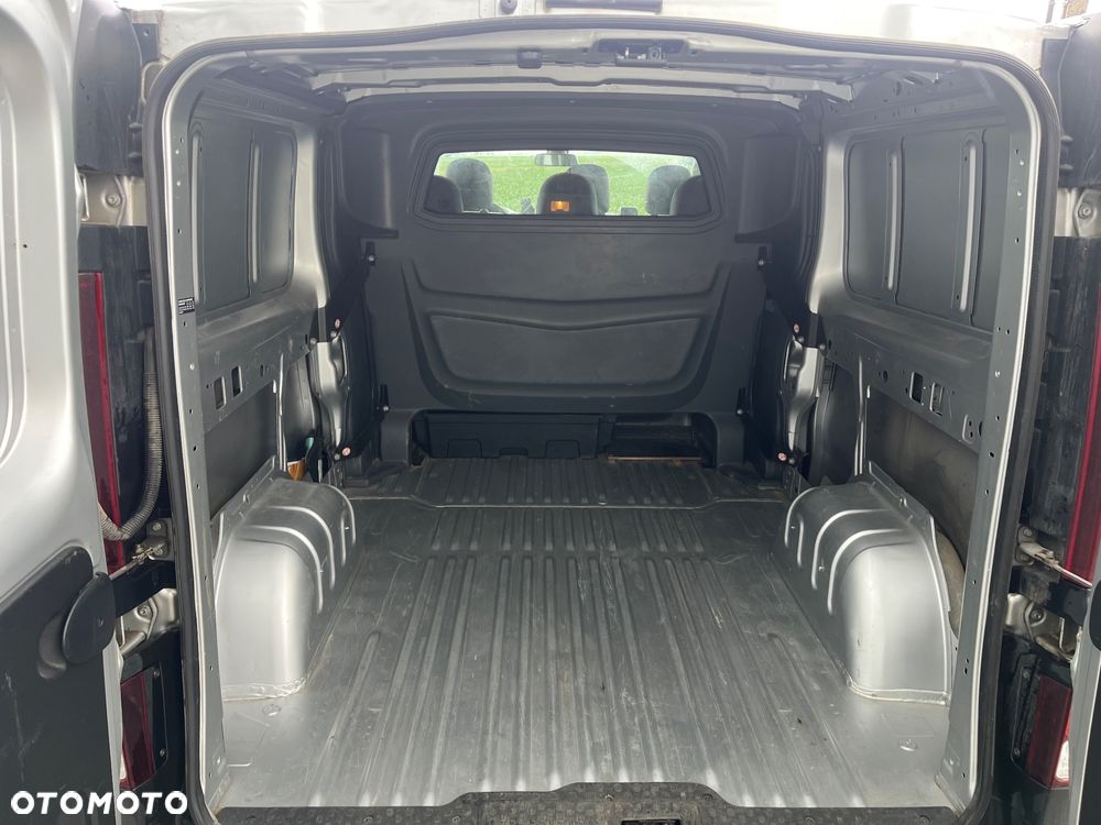 Renault Trafic 2.0 dCi EDC - 14