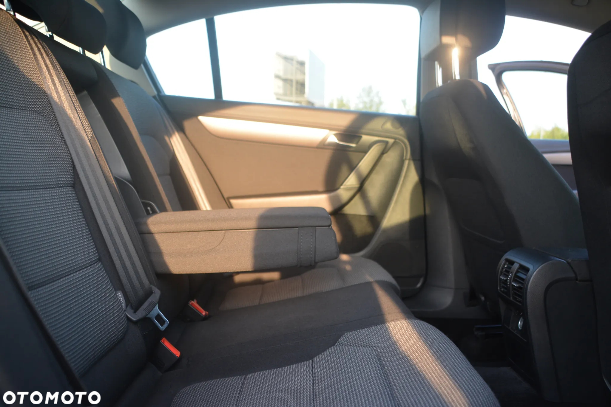 Volkswagen Passat 1.4 TSI Comfortline - 12