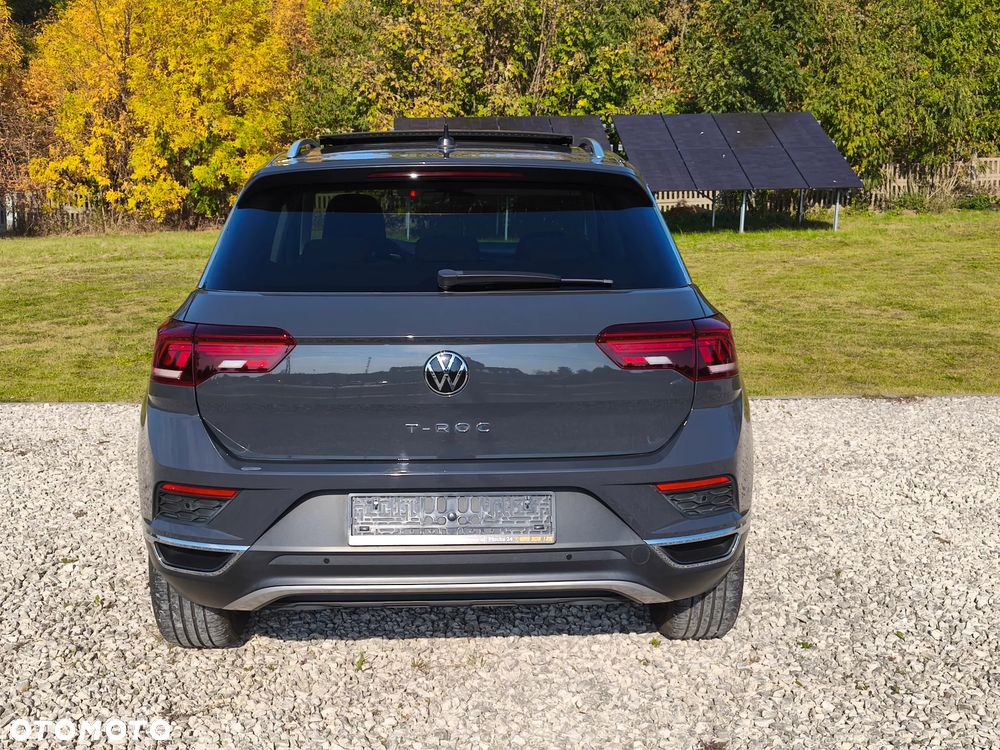 Volkswagen T-Roc - 13