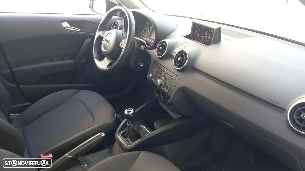 Audi A1 Sportback 1.6 TDI Sport - 23