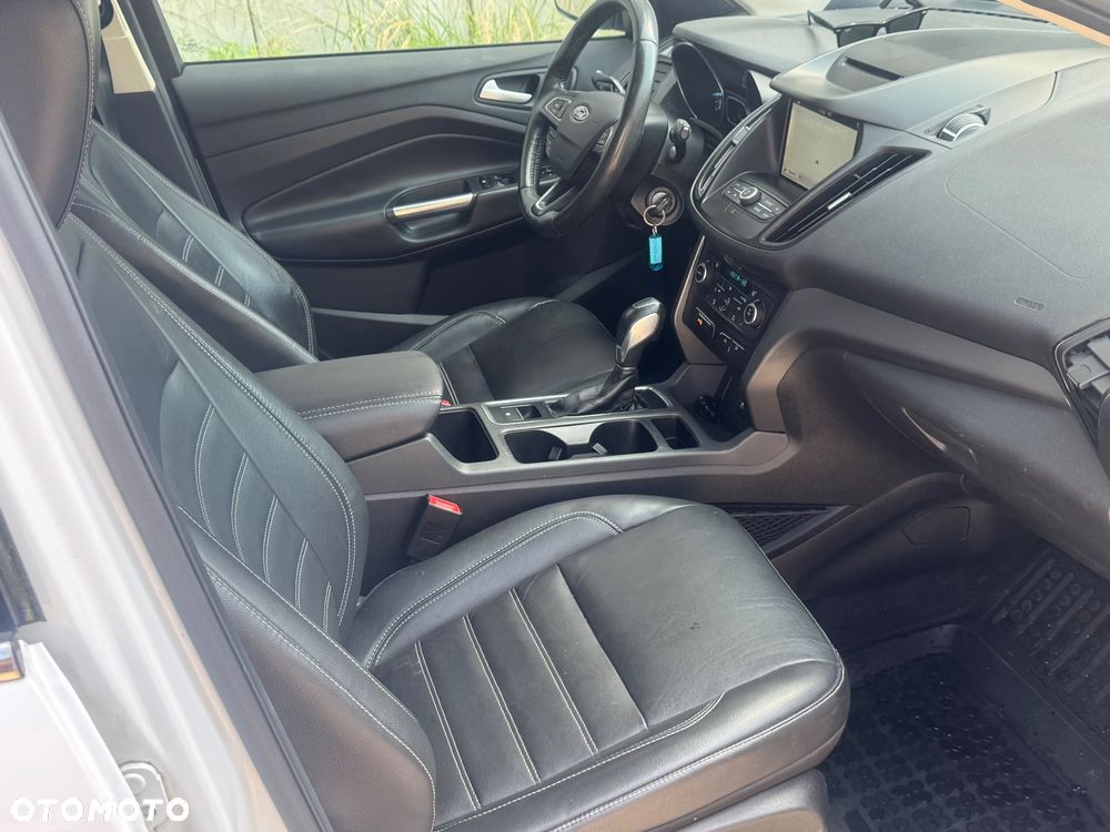 Ford Kuga 1.5 EcoBoost 4x4 Black & Silver - 22