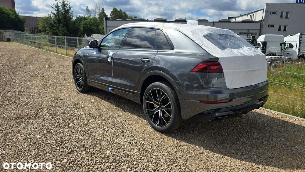 Audi Q8 - 5