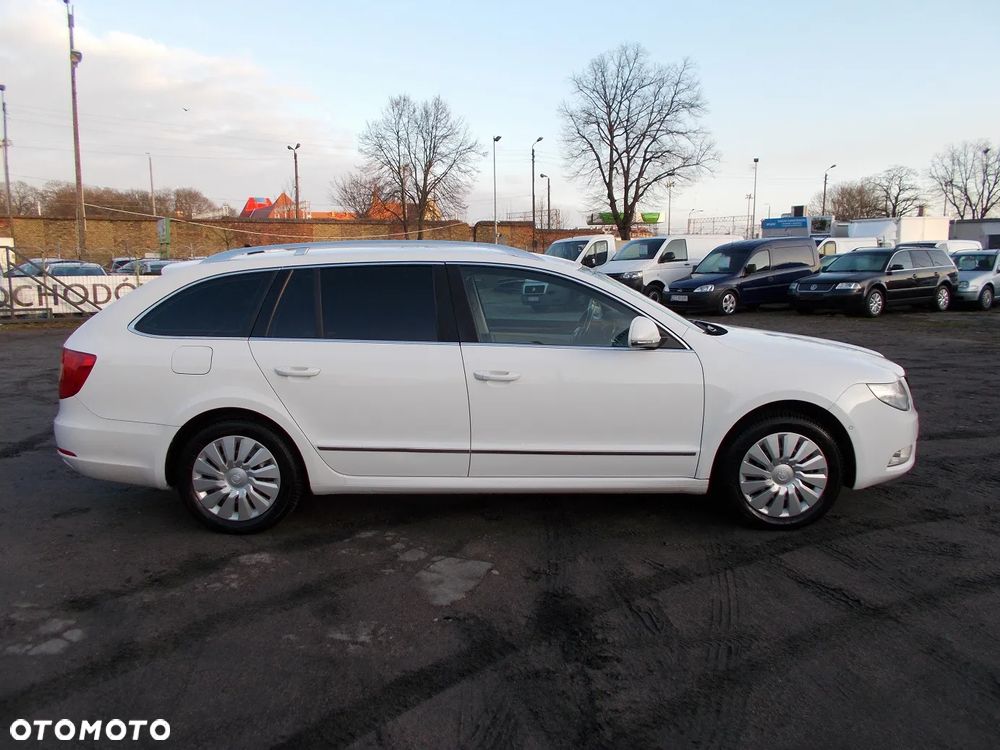 Skoda Superb 2.0 TDI Business DSG - 5