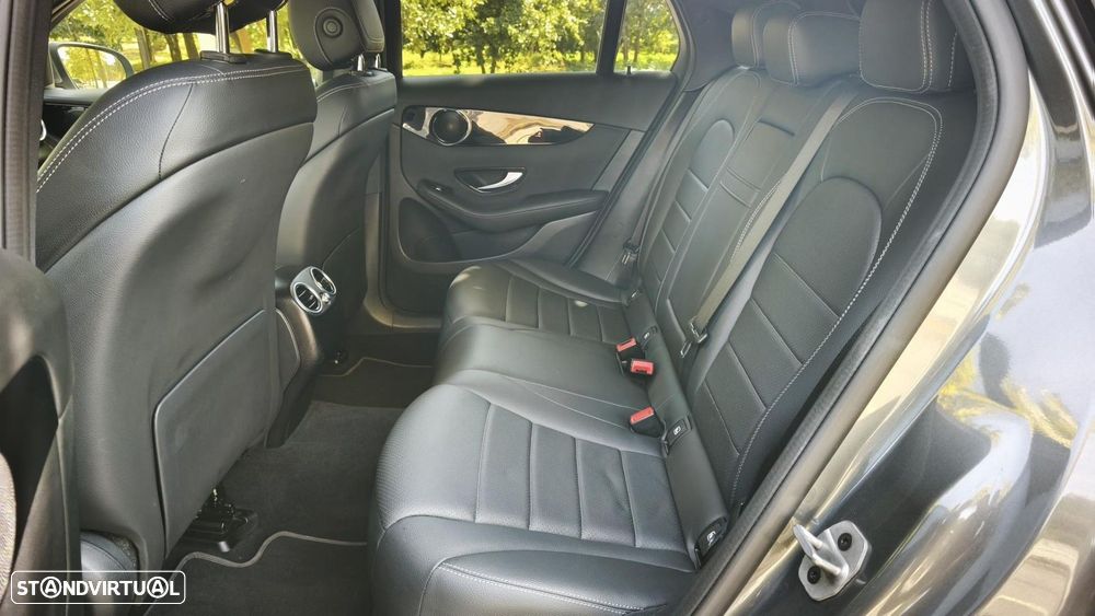 Mercedes-Benz GLC 300 de Coupe 4Matic 9G-TRONIC Exclusive - 48