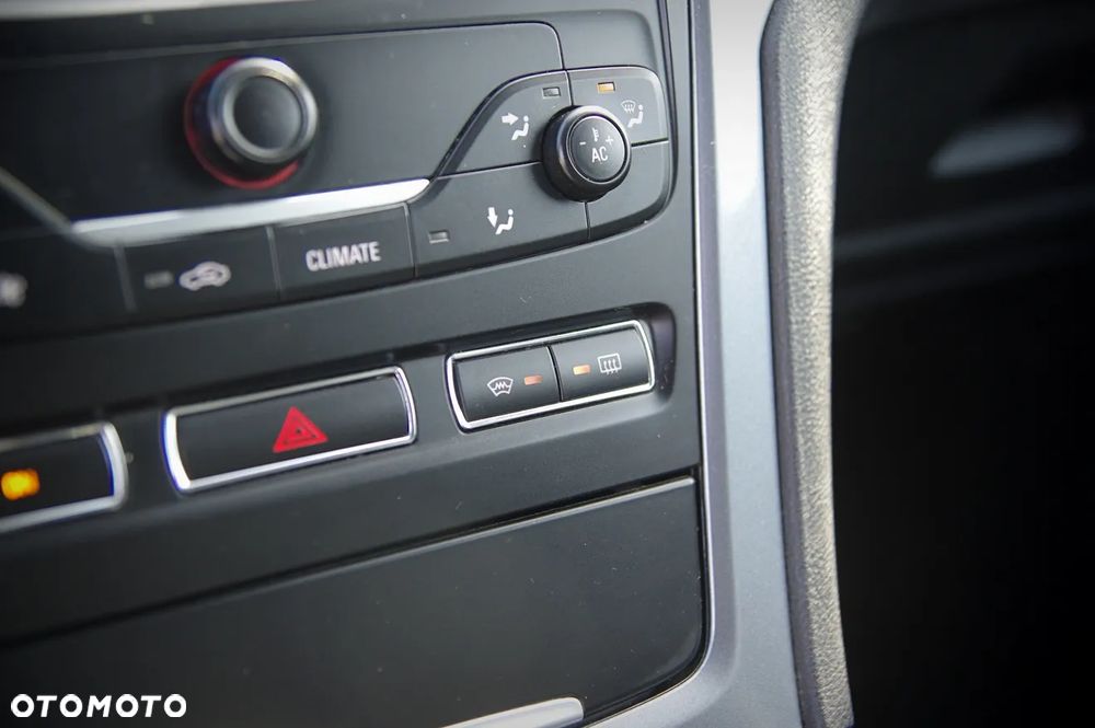 Ford Mondeo 2.0 TDCi Champions Edition - 38