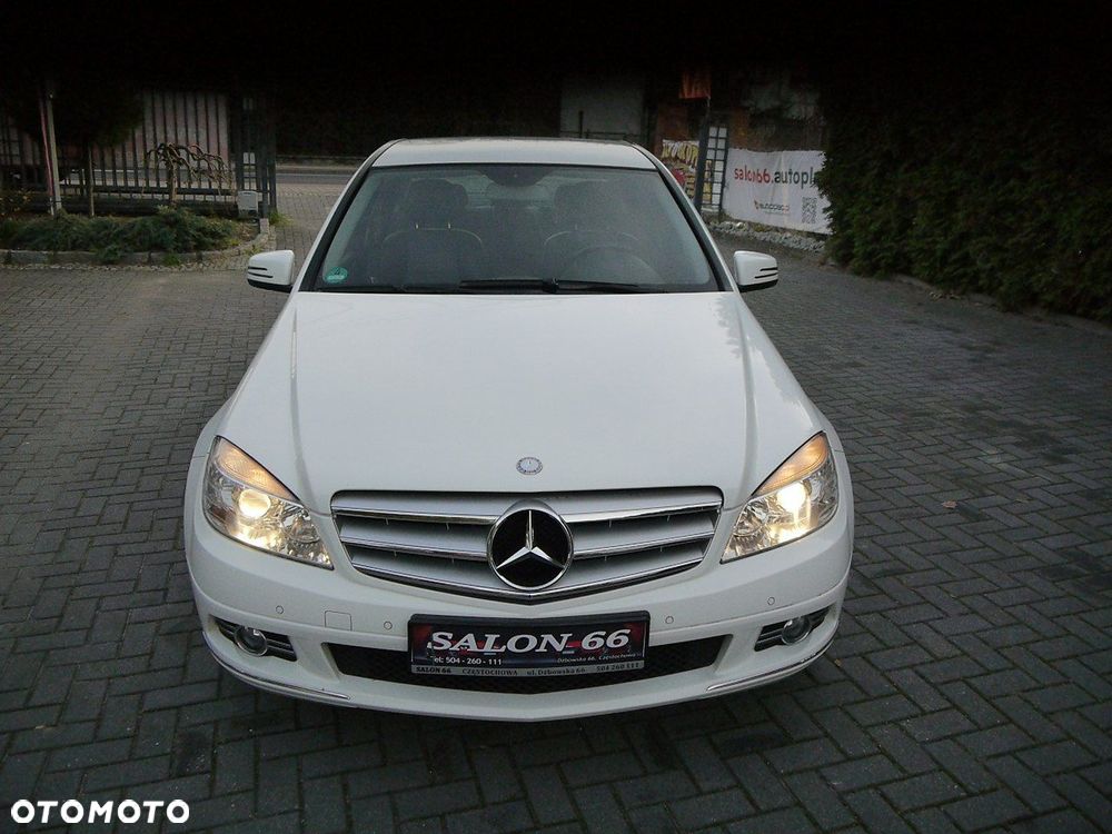 Mercedes-Benz Klasa C 180 BlueEFFICIENCY 7G-TRONIC Avantgarde - 7