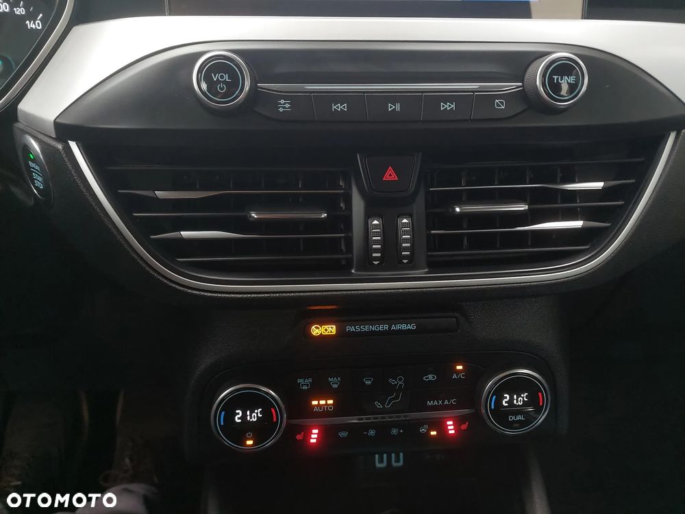 Ford Focus 1.5 EcoBlue Connected - 32