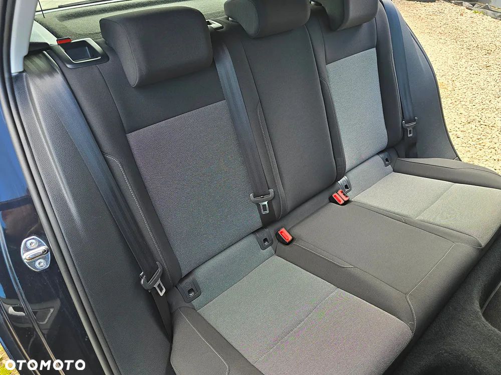 Volkswagen Golf 1.2 TSI BlueMotion Technology Comfortline - 24