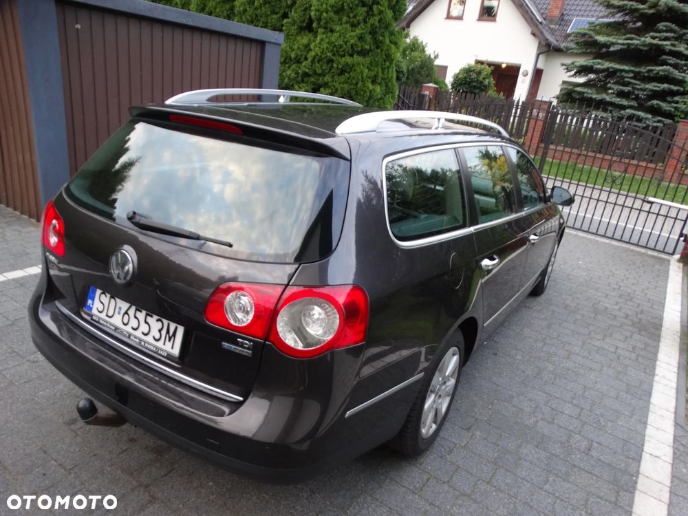 Volkswagen Passat - 12