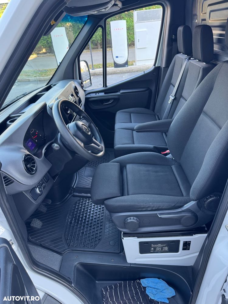 Mercedes-Benz Sprinter - 6