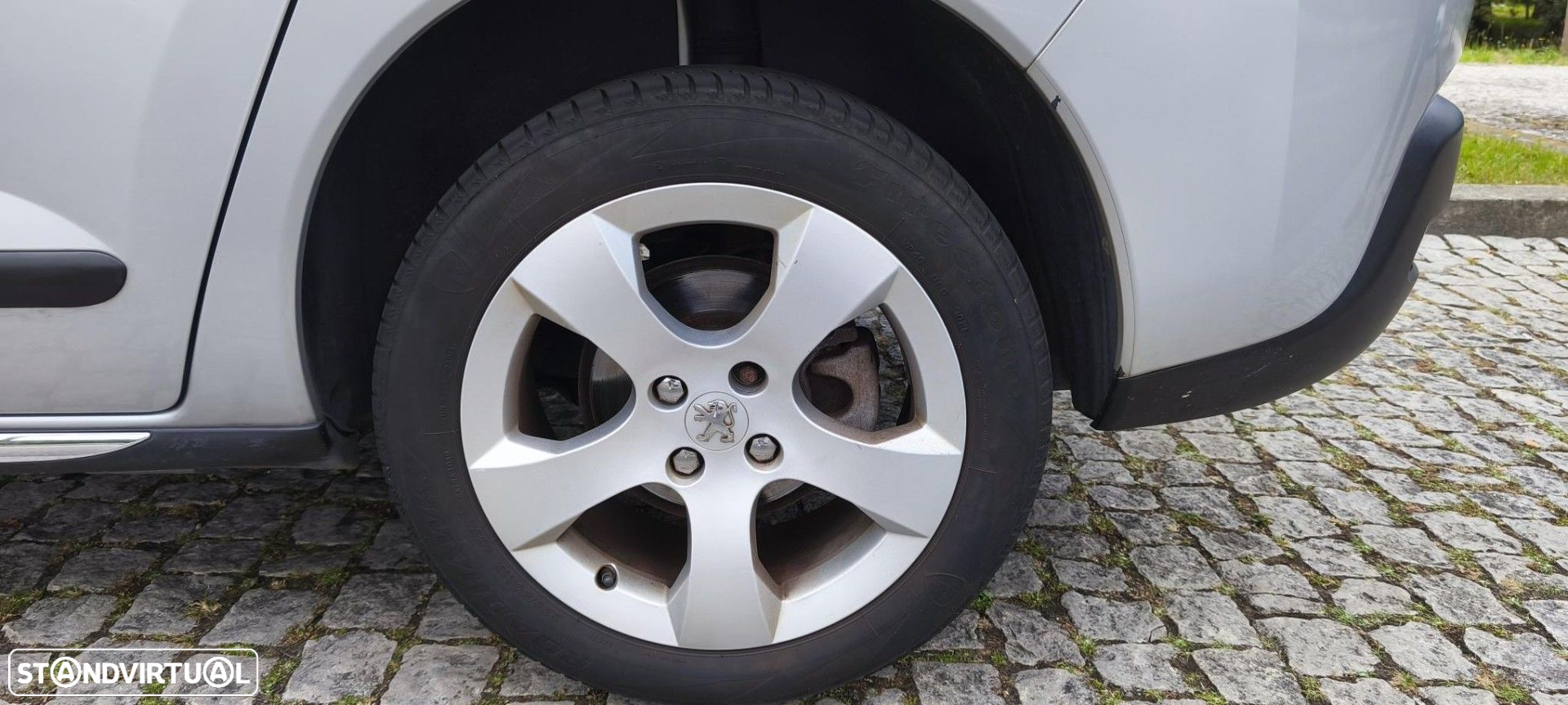 Peugeot 3008 1.6 HDi Executive - 11