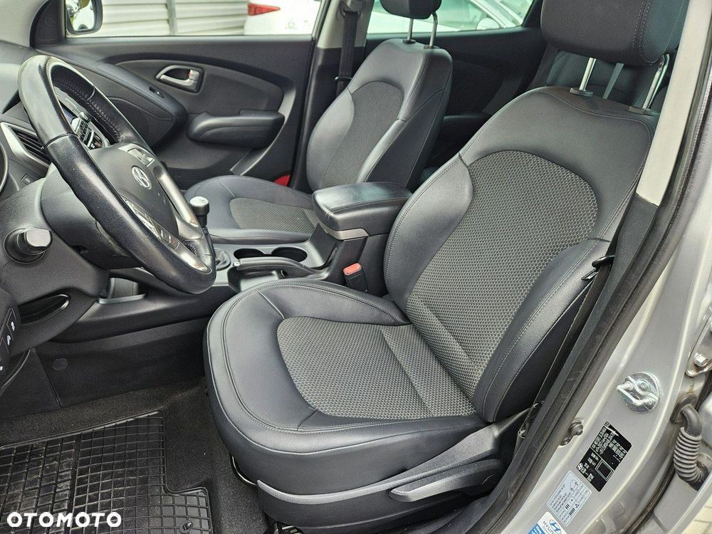Hyundai ix35 2.0 Premium 2WD - 25