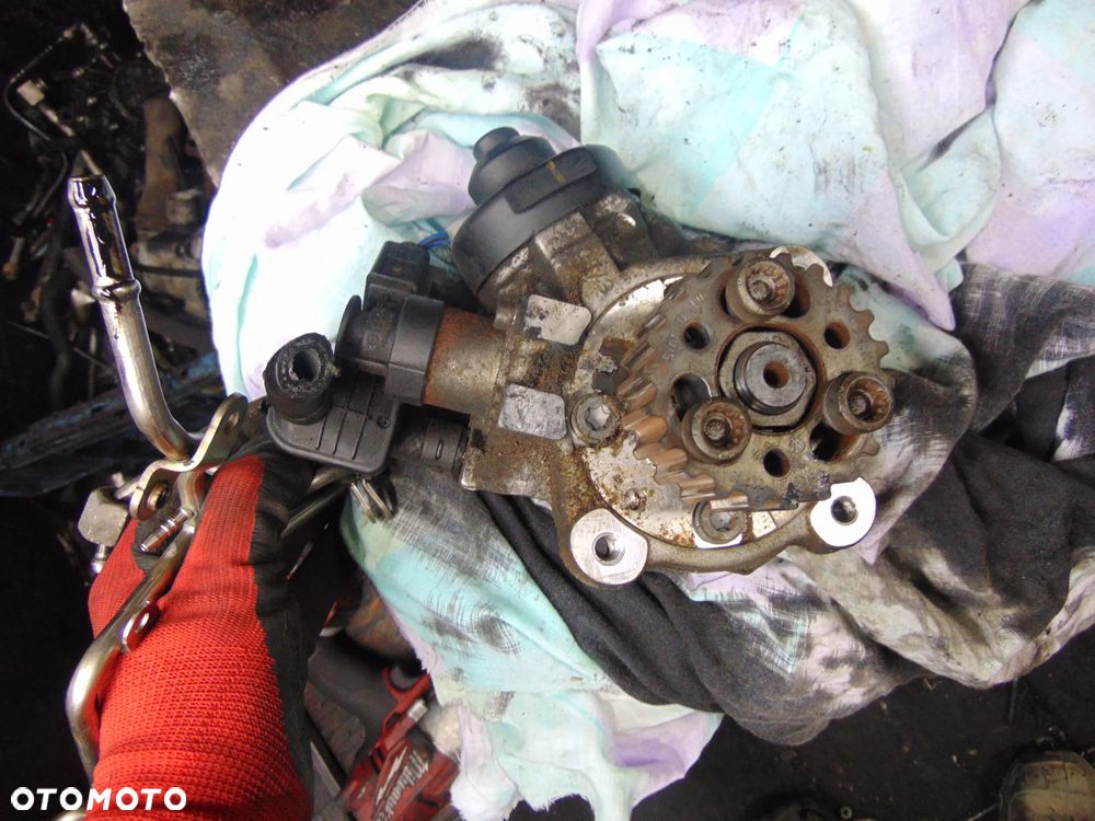 Pompa wtryskowa Skoda superb 3 2,0 tdi - 4