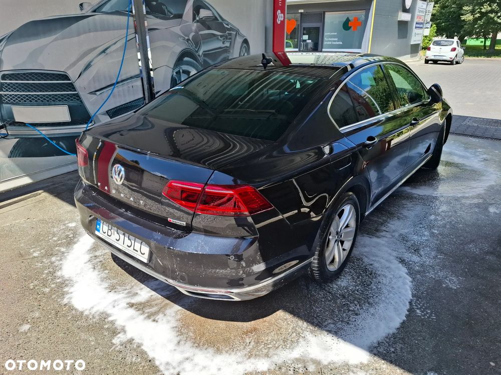 Volkswagen Passat 2.0 TDI 4Mot Elegance DSG - 4