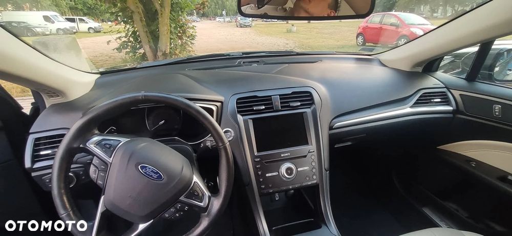 Ford Fusion 2.0 EcoBoost Titanium - 13