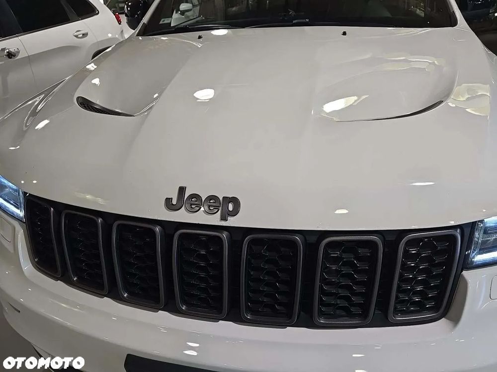 Jeep Grand Cherokee - 4