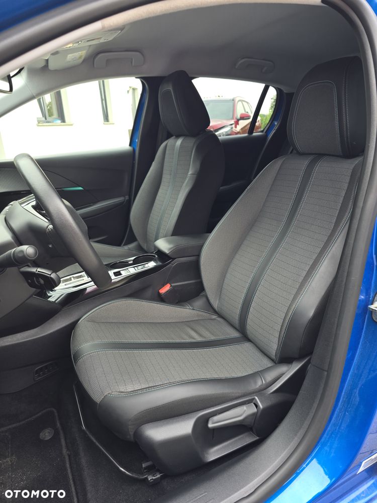 Peugeot 208 Allure - 11