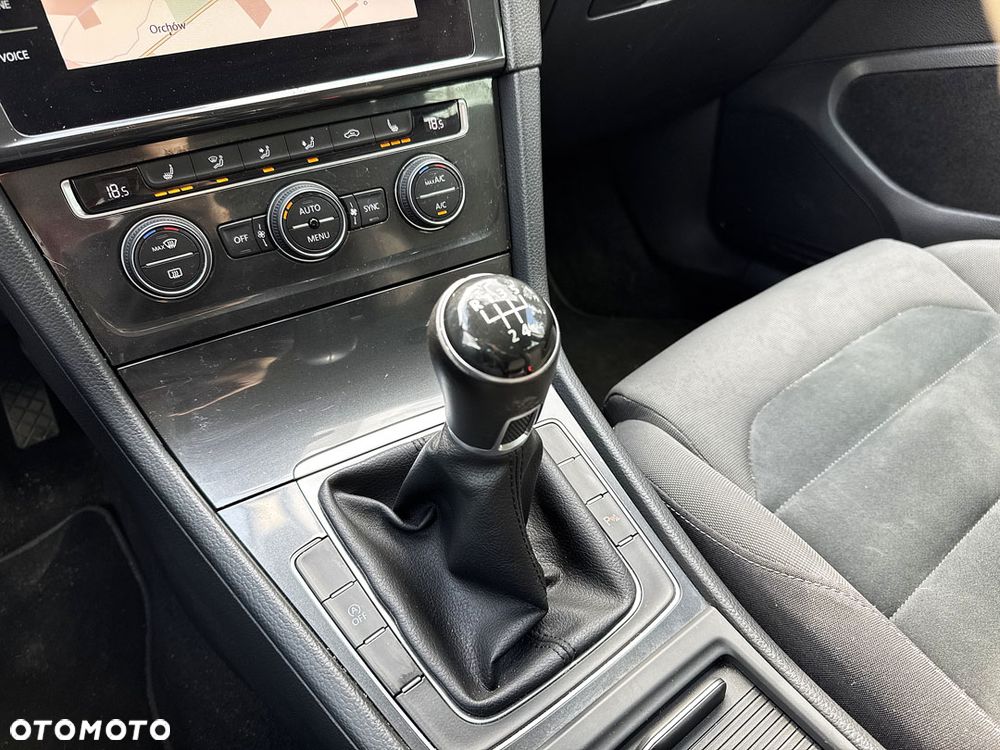 Volkswagen Golf 1.6 TDI SCR Trendline - 28