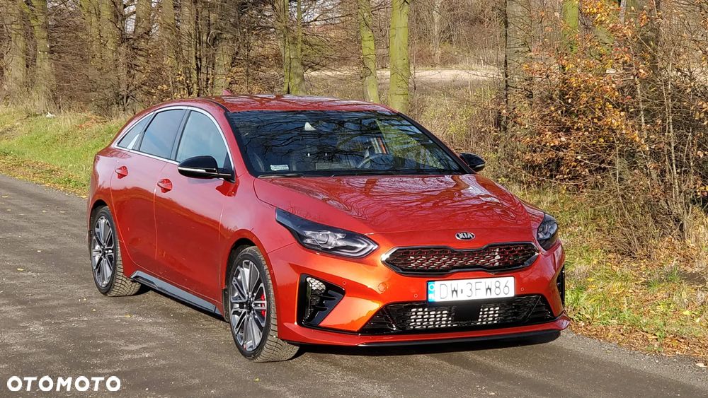 Kia ProCeed 1.6 T-GDI GT DCT - 9