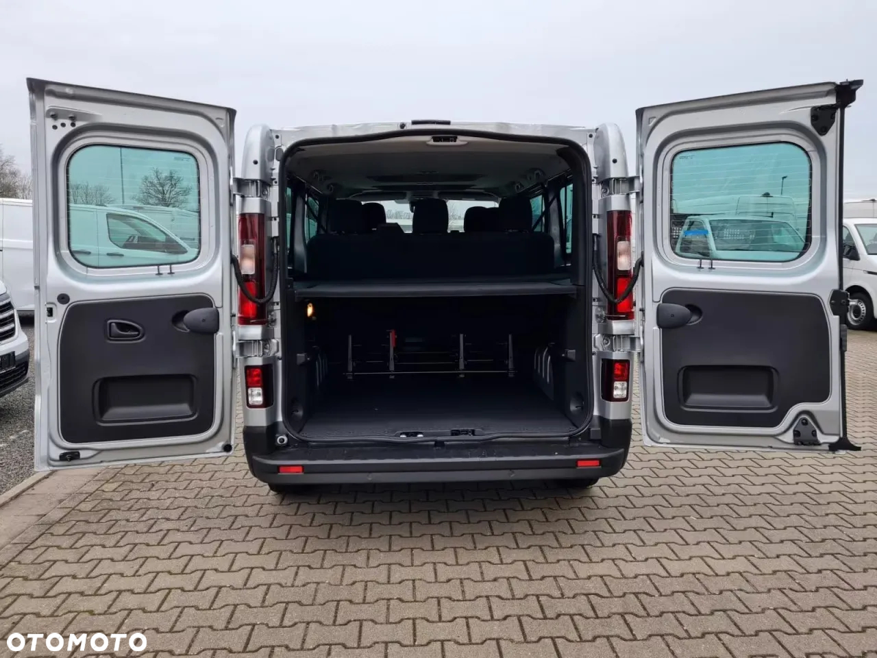 Renault Trafic Kombi 2.0 Blue dCi L2 Equilibre - 6