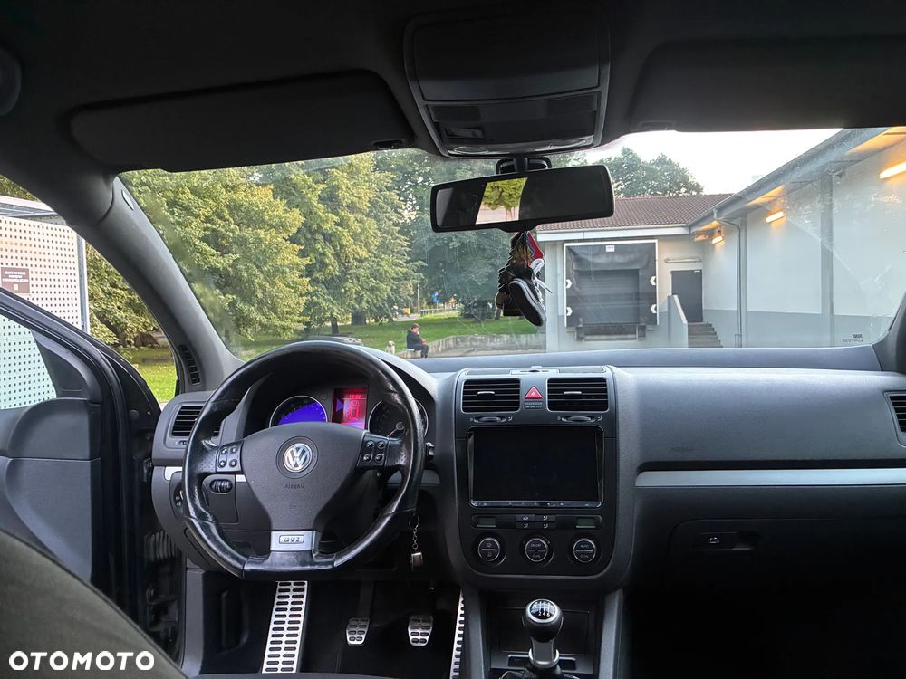 Volkswagen Golf 2.0 TSI GTI - 14