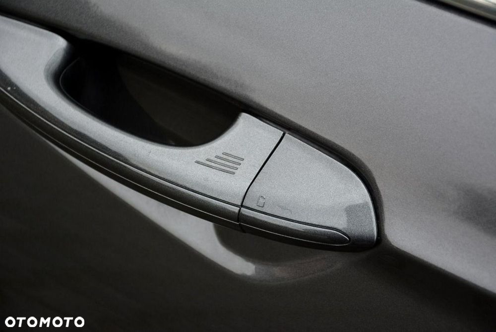 Ford Mondeo - 35