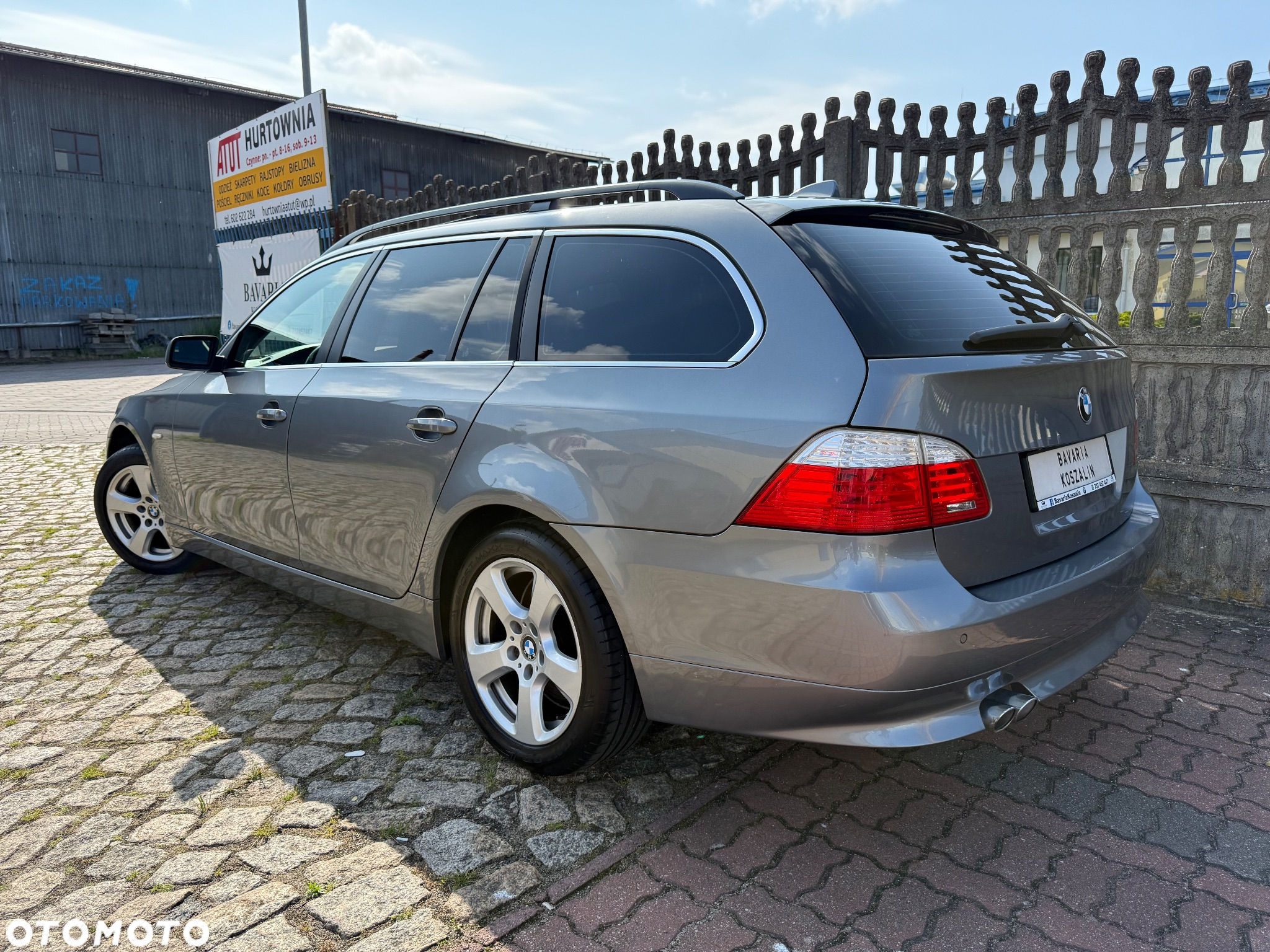 BMW Seria 5 530d xDrive Touring - 3