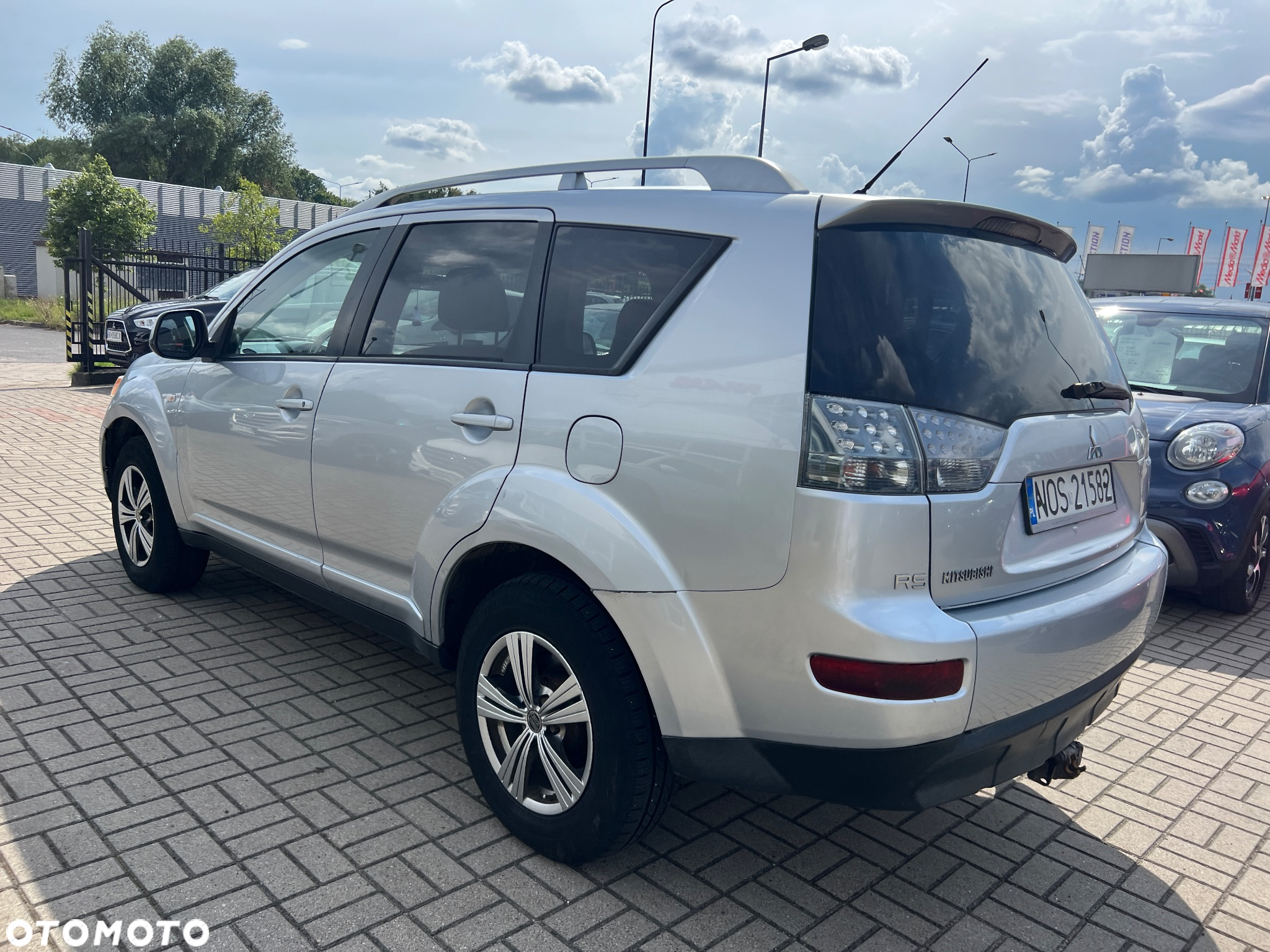 Mitsubishi Outlander 2.0 DI-D 4WD Instyle - 2