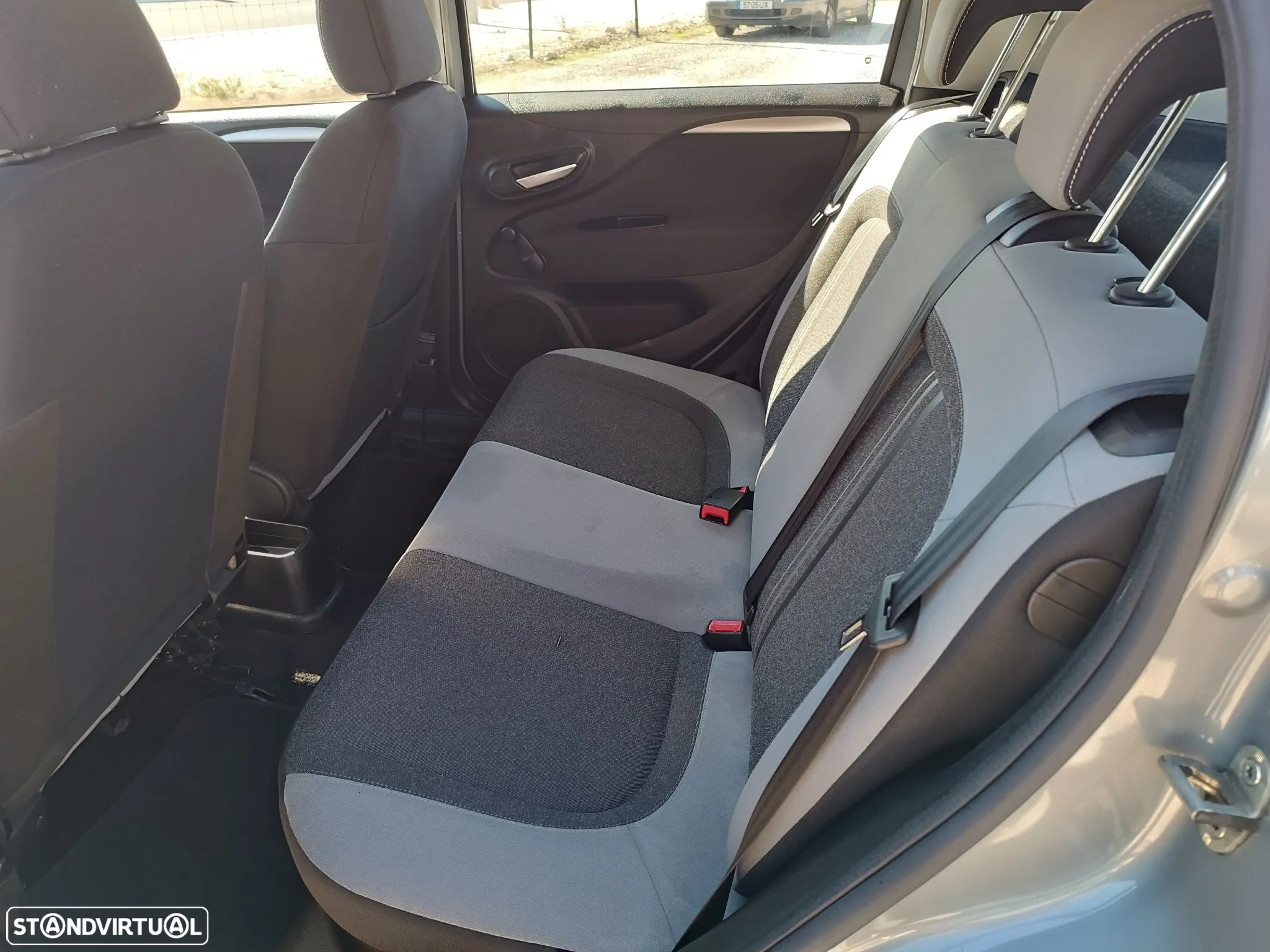 Fiat Punto - 16