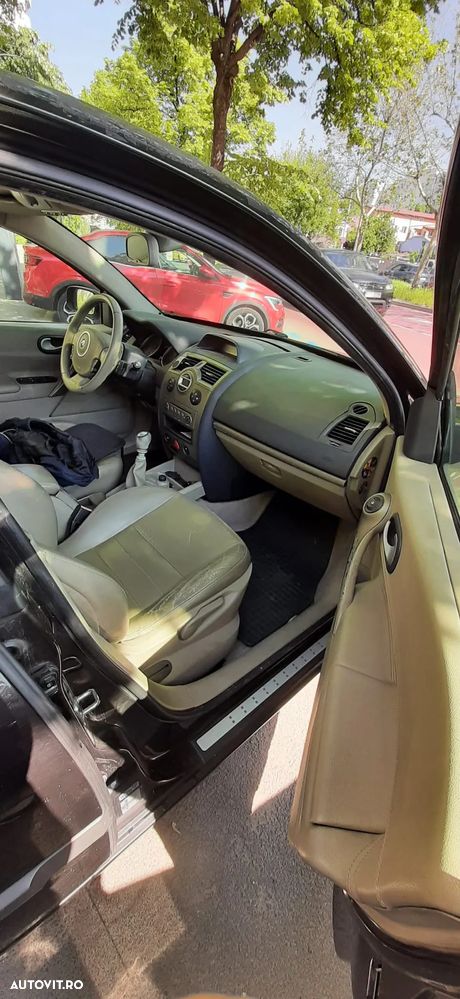 Renault Megane - 11