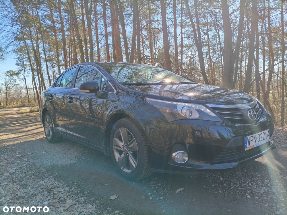 Toyota Avensis 2.0 D-4D Premium - 3