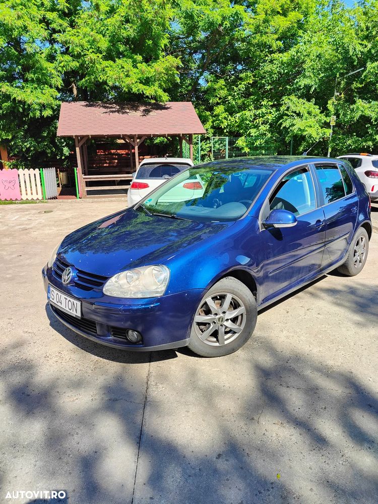 VOLKSWAGEN Golf 2009