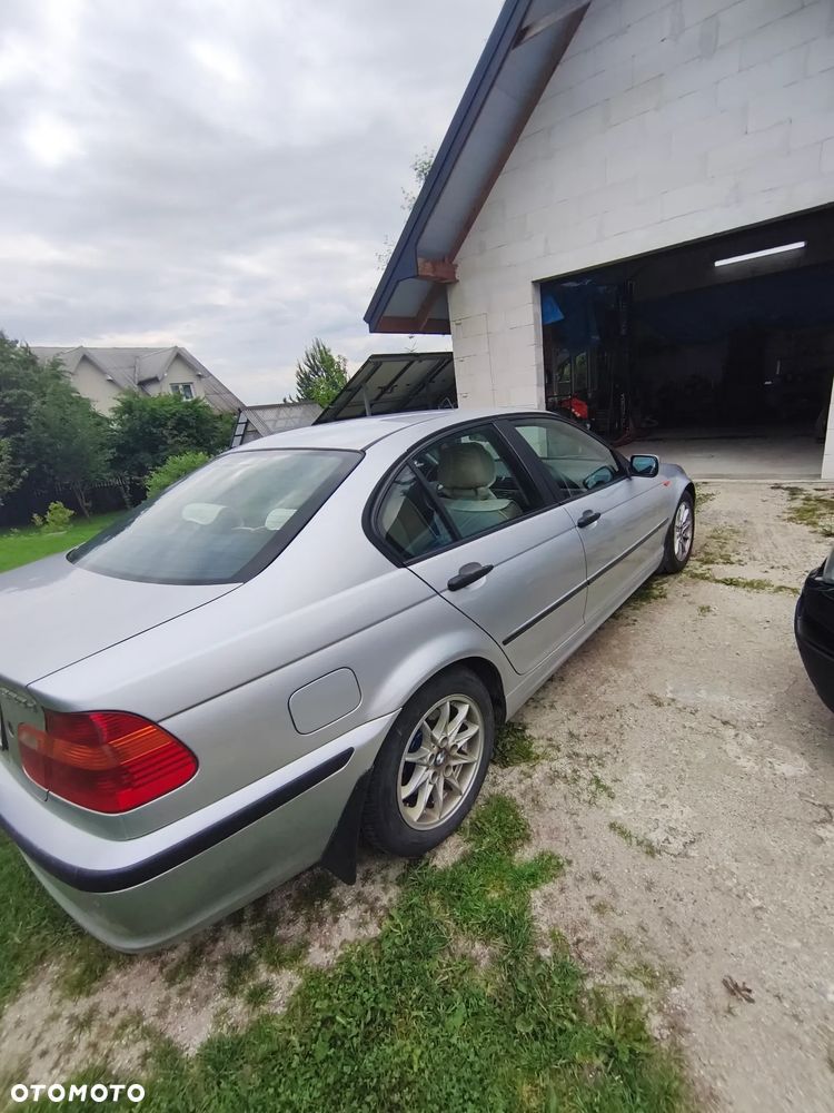 BMW Seria 3 320d - 15
