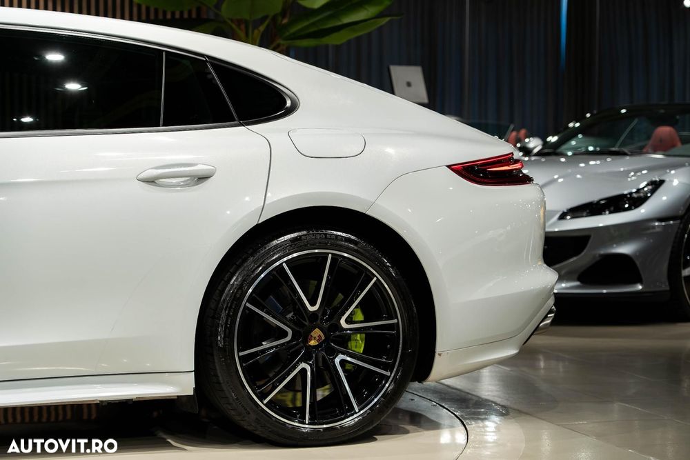 Porsche Panamera - 13