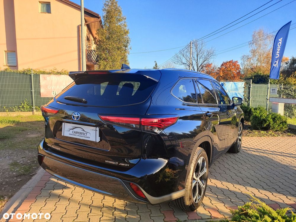 Toyota Highlander 2022 photo 2