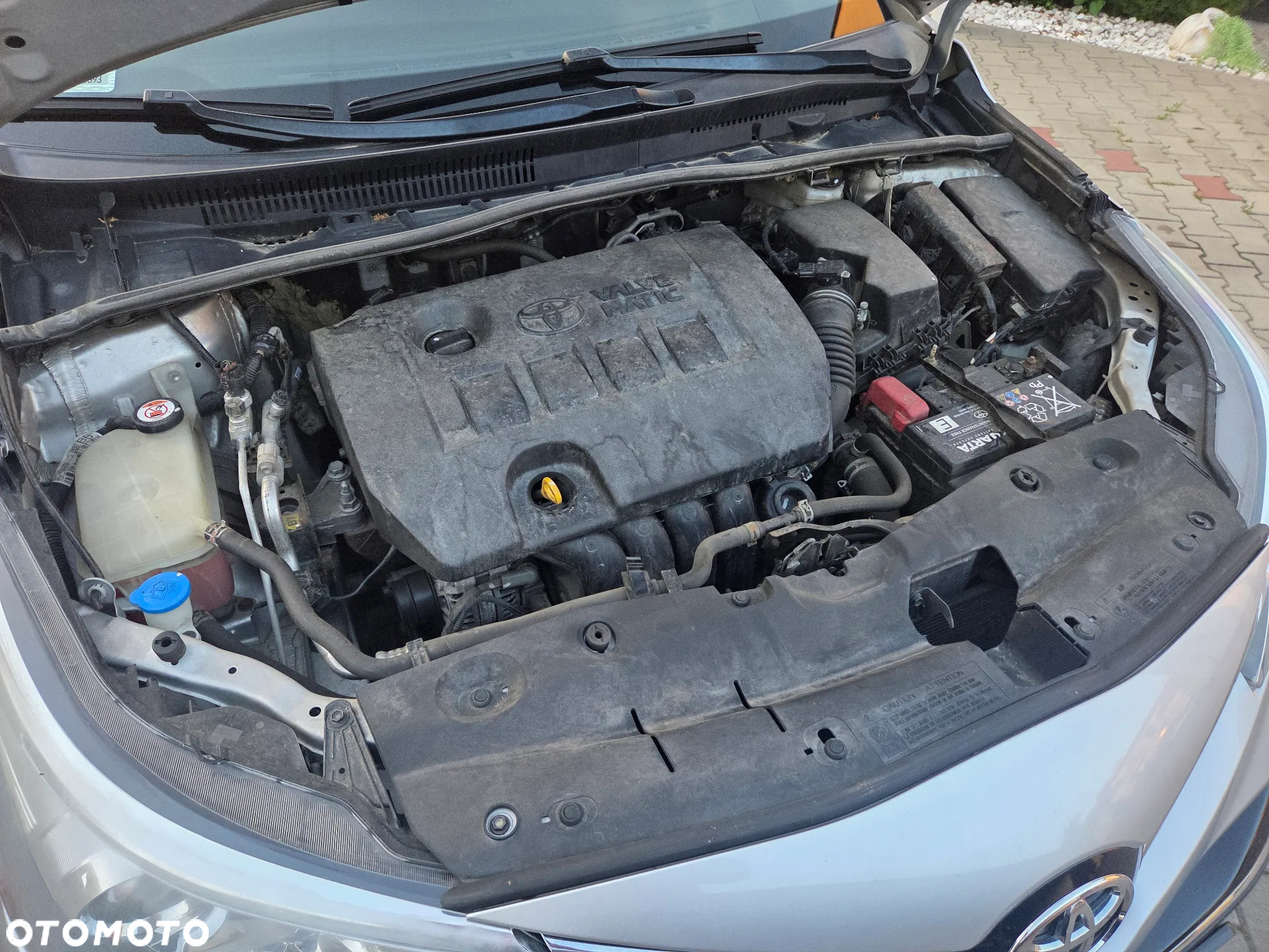 Toyota Avensis 1.8 Active - 30