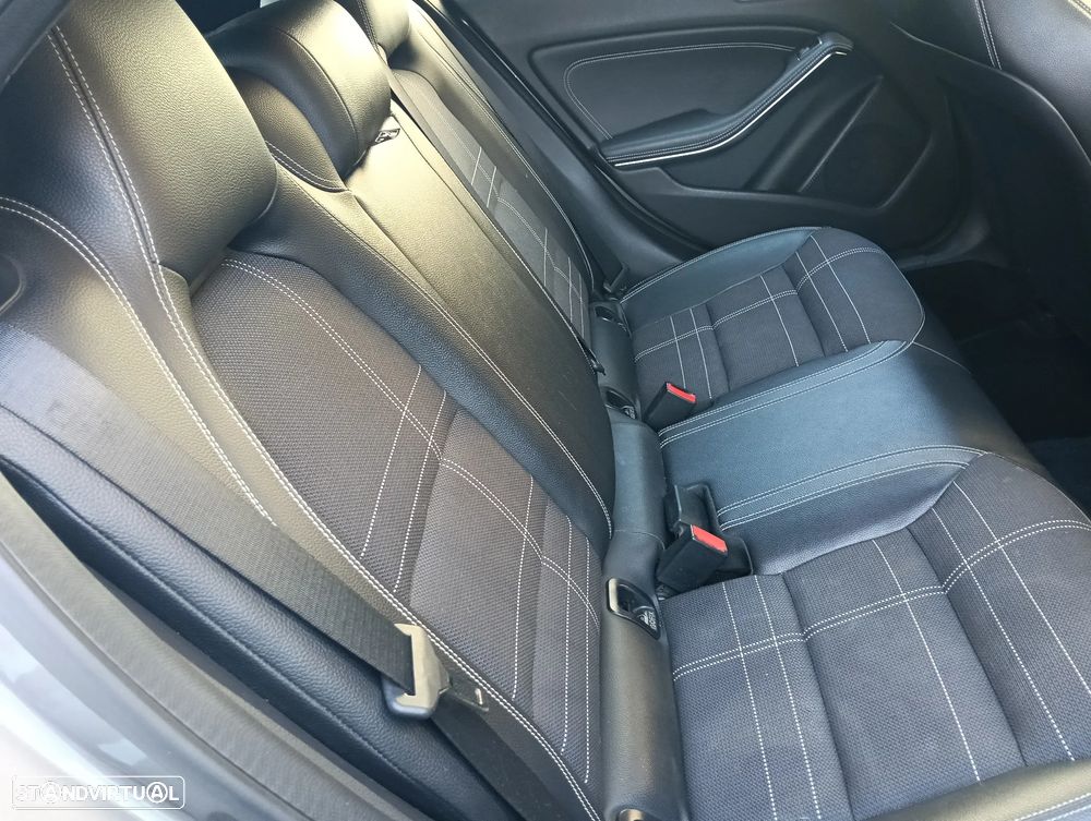 Mercedes-Benz A 180 CDI (BlueEFFICIENCY) 7G-DCT Style - 32