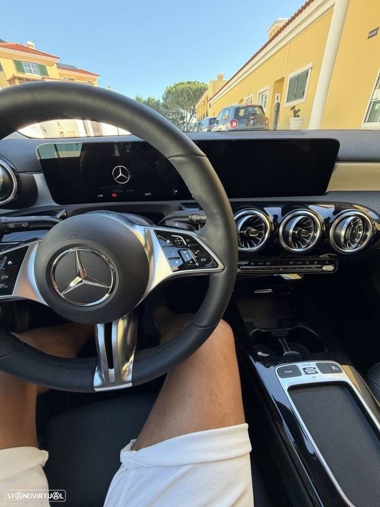 Mercedes-Benz A 250 - 15