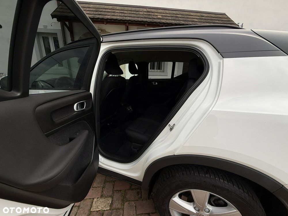 Volvo XC 40 T4 Geartronic Momentum - 36