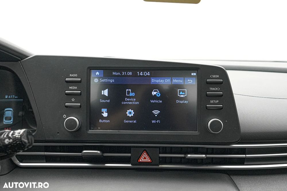 Hyundai Elantra 1.6 l 123 CP CVT Exclusive Navi - 21